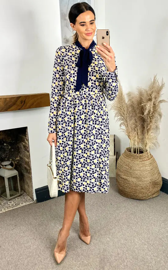 Stella Printed Button Down Dress With Neck Tie (Yellow & Black)