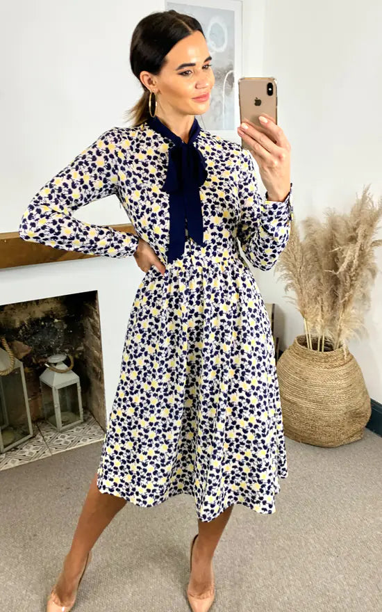 Stella Printed Button Down Dress With Neck Tie (Yellow & Black)